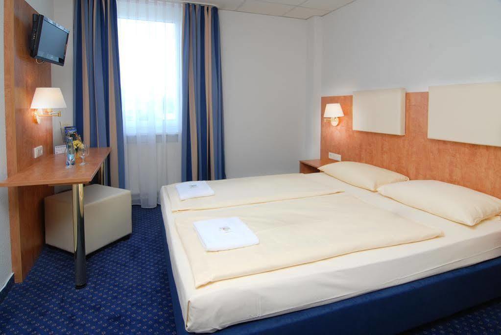 Euro-Hotel Kappel-Grafenhausen Exterior foto